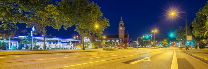 5vor4 Bahnhof Wiesbaden